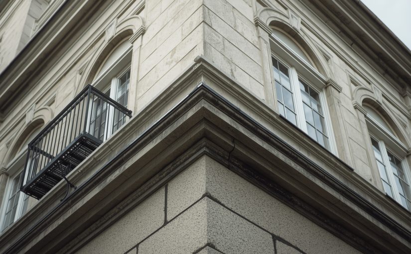 Skuteczne nadzorowanie kondycją techniczną obiektu jako element decydujący stabilności i żywotności budynku